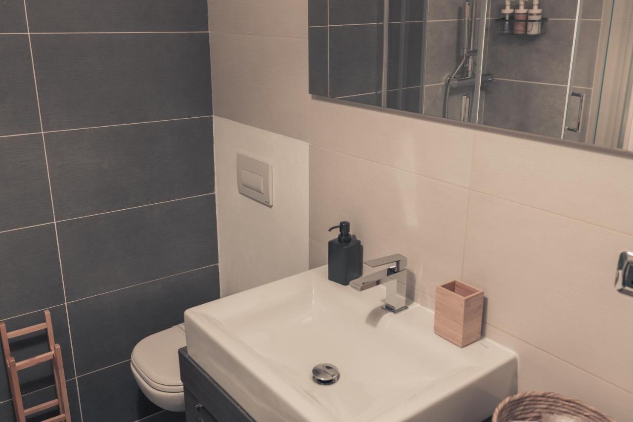 Kindness House Apartment แบร์กาโม ภายนอก รูปภาพ